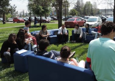 Rector Ignacio Sánchez se reúne con alumnos de Ingeniería Comercial