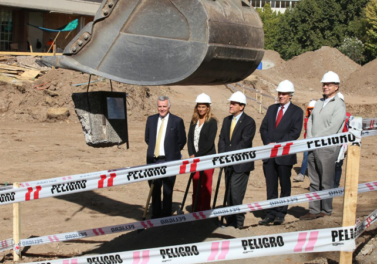 Ceremonia Primera Piedra nuevo edificio Facultad de Ciencias Económicas y Administrativas