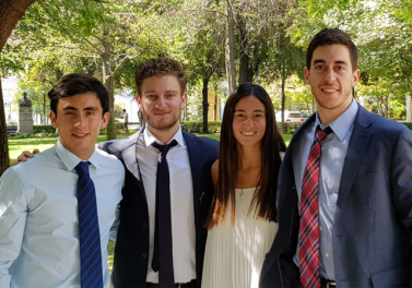 Alumnos de la Facultad son finalistas de concurso de KPMG